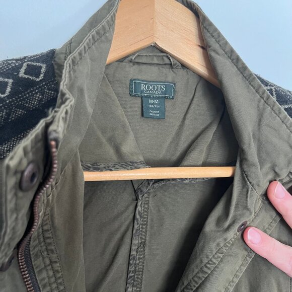 Roots Canada. Utility Vest. Olive Green Color. Size Medium. NWT. Womens. - Picture 4 of 9